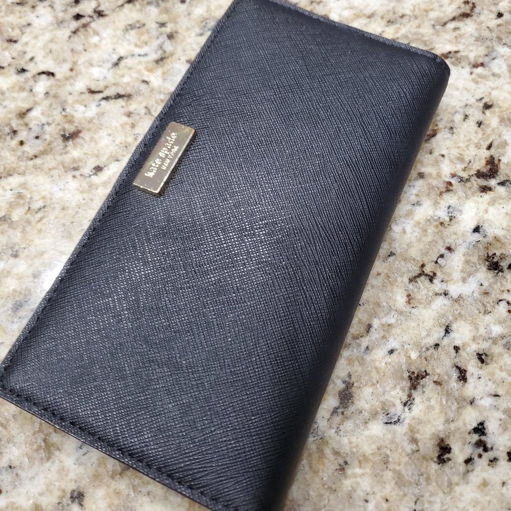kate spade slim large bifold wallet - black saffiano leather